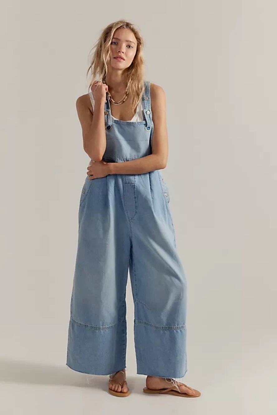 Free People Rambler Overalls, Light Wash, NWOT, Size XS